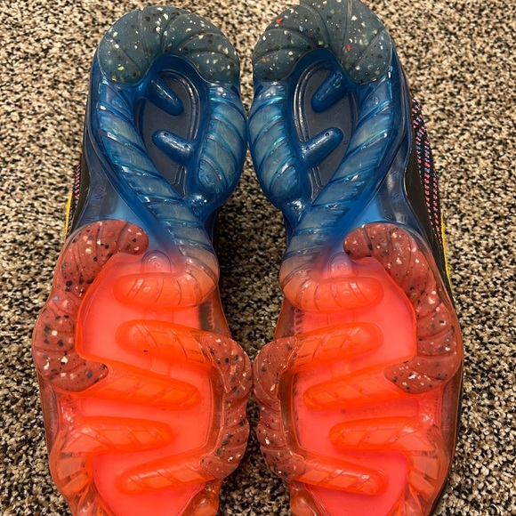 Size 7 Womens 8.5 Nike Air Vapormax Flyknit 2021 Black Blue Red DV2198-001 New - Picture 5 of 6